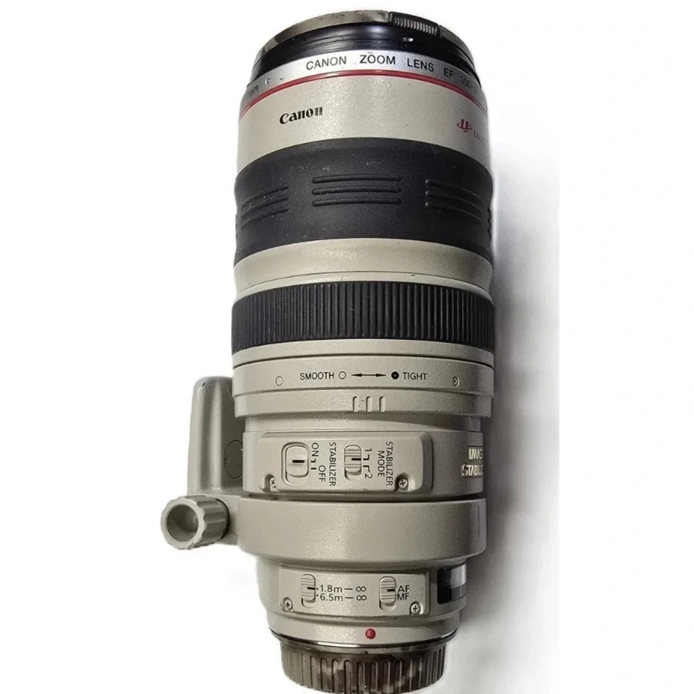 Canon EF 100-400mm f/4.5-5.6L IS I USM Lens with Case